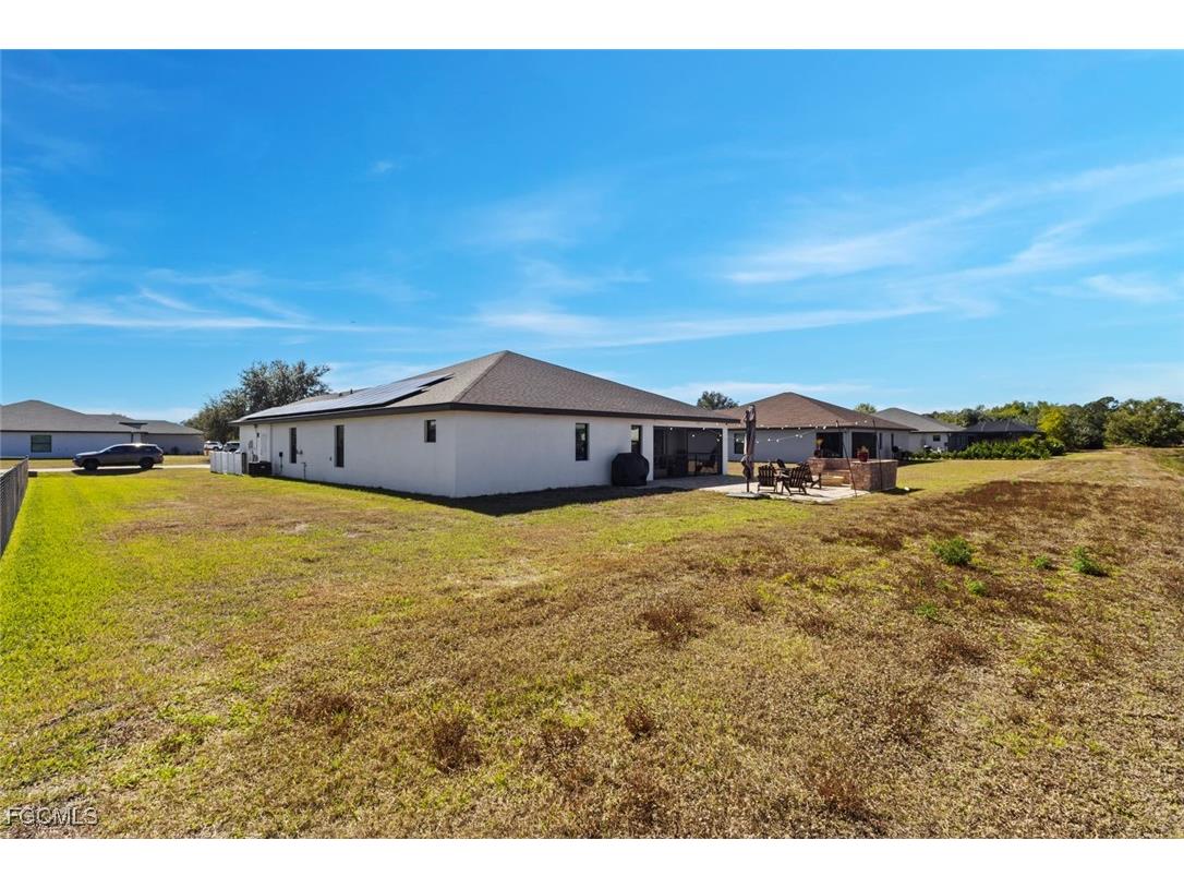633 Carrillon Avenue S Lehigh Acres FL 33974 2026004518 image29