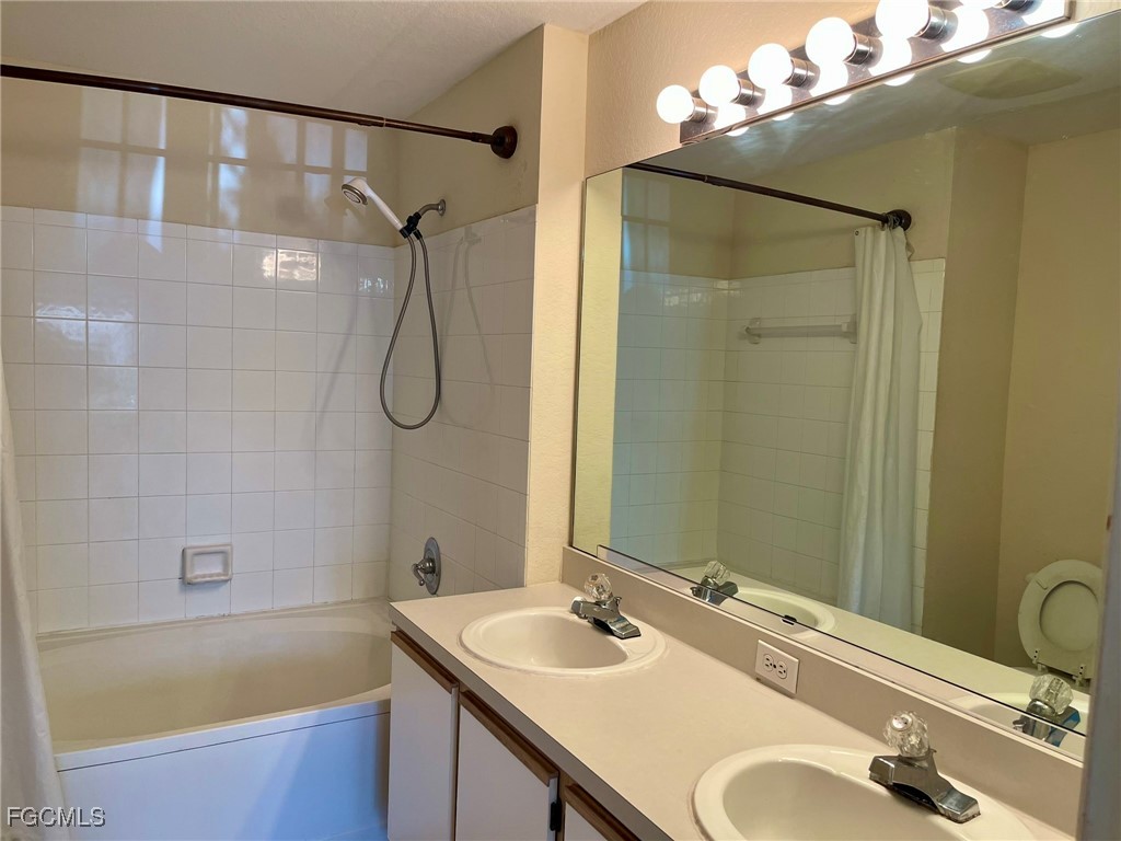 6330 Aragon Way #108 Fort Myers FL 33966 2025009910 image5