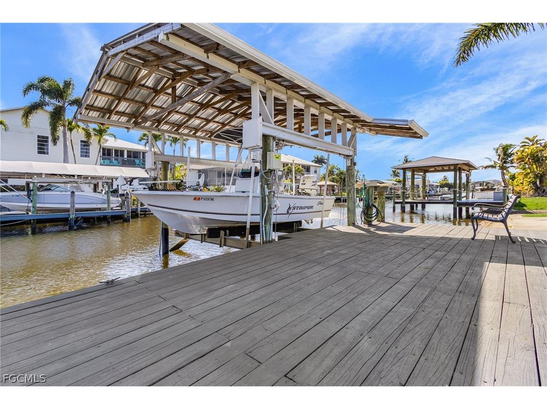 6331 Plumosa Avenue Fort Myers FL 33908 2026013934 image24