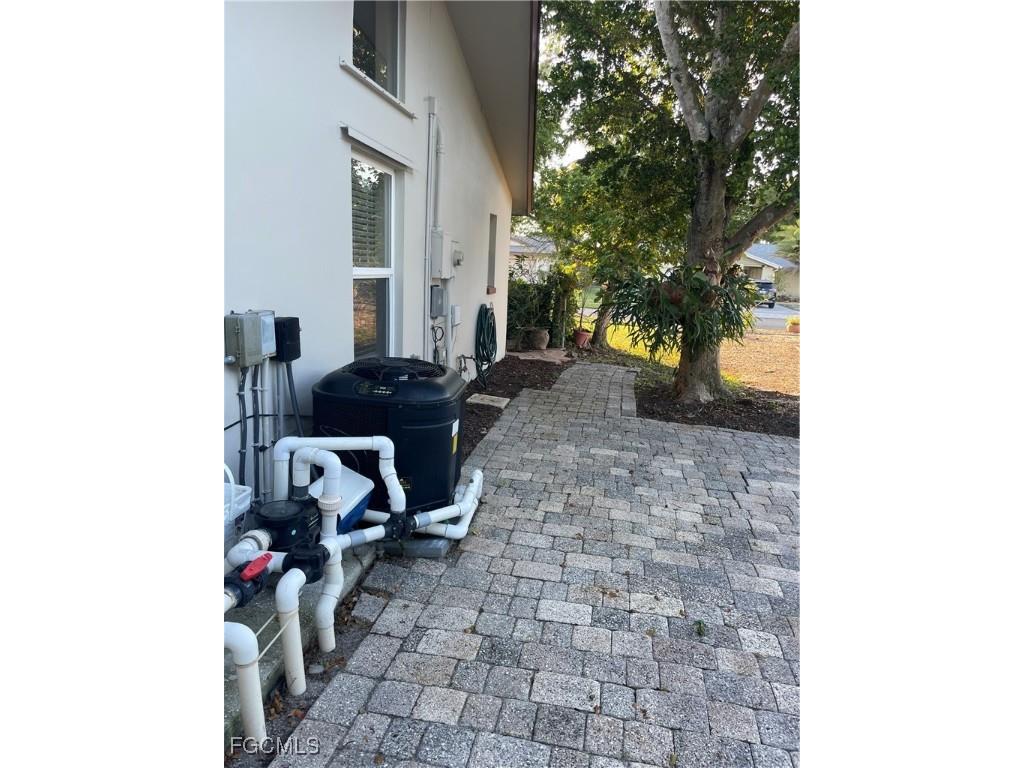 6335 Hofstra Court W Fort Myers FL 33919 2025014005 image17