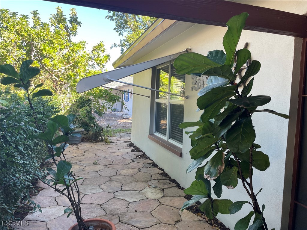 6335 Hofstra Court W Fort Myers FL 33919 2025014005 image6