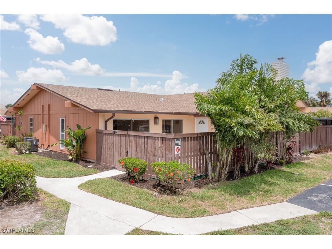 6335 Royal Woods Drive Fort Myers FL 33908 223032664 image1