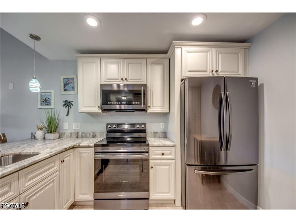 6337 Royal Woods Drive Fort Myers FL 33908 2026021331 image7