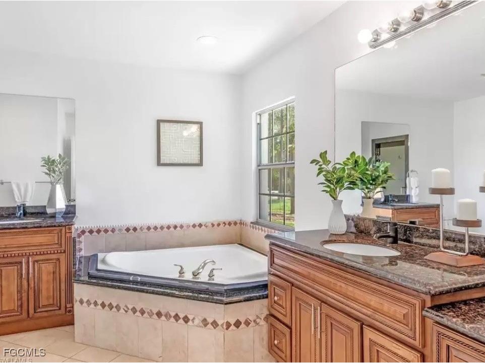 6343 Mark Lane Fort Myers FL 33966 2025020378 image25