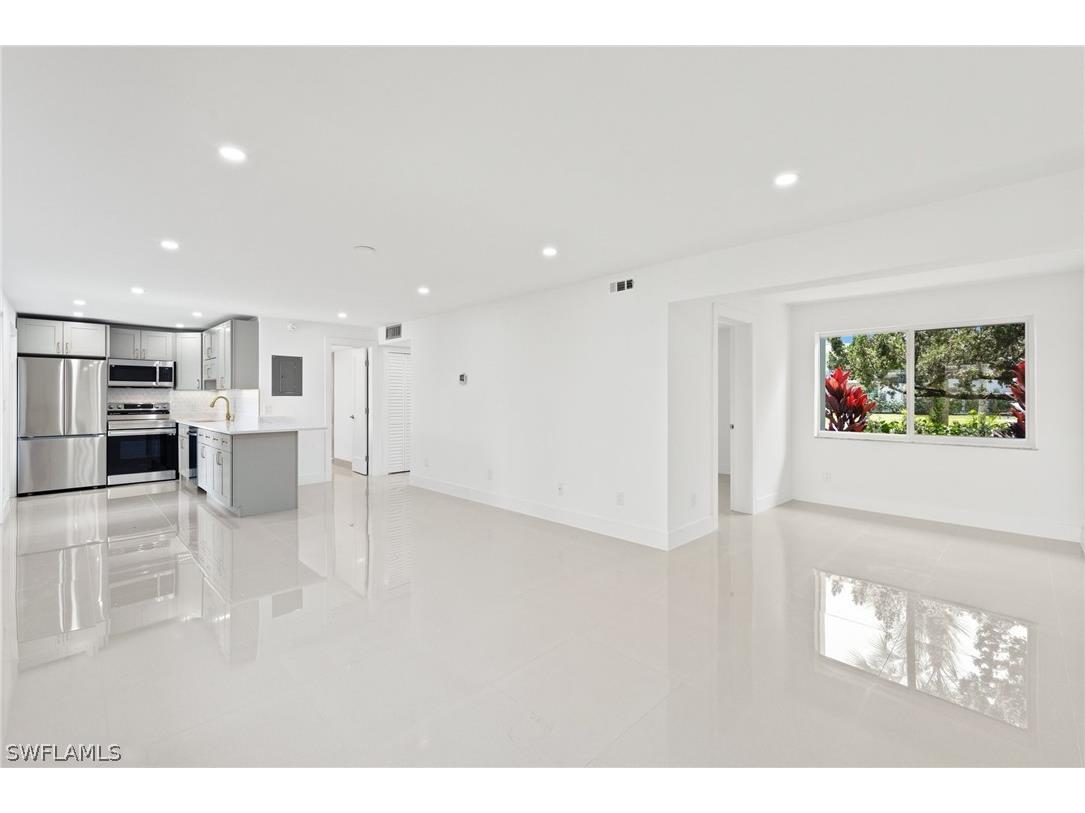 635 12th Avenue S #635 Naples FL 34102 224031099 image21