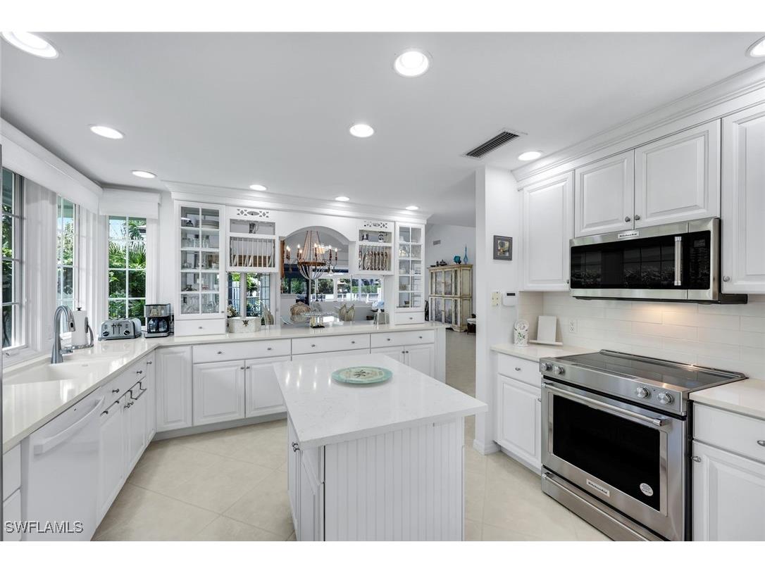 635 Bridgeway Lane Naples FL 34108 225075666 image13