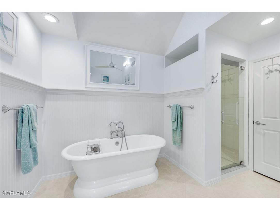 635 Bridgeway Lane Naples FL 34108 225075666 image23