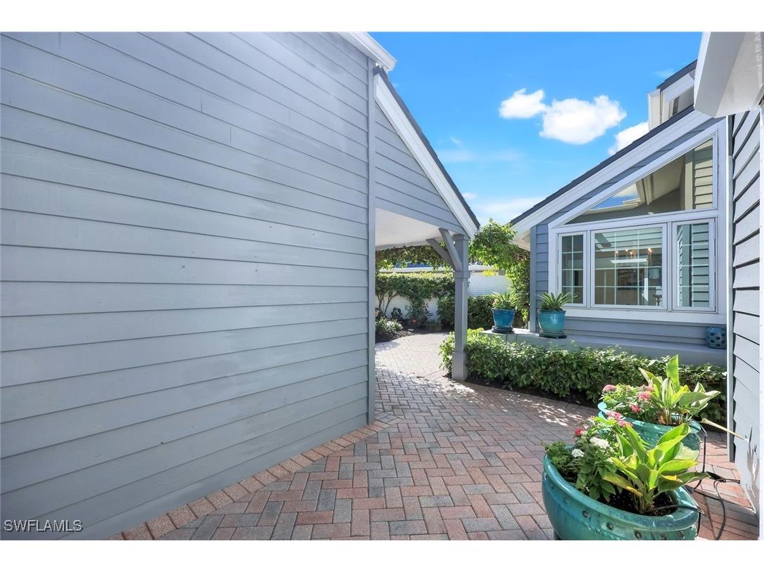 635 Bridgeway Lane Naples FL 34108 225075666 image35