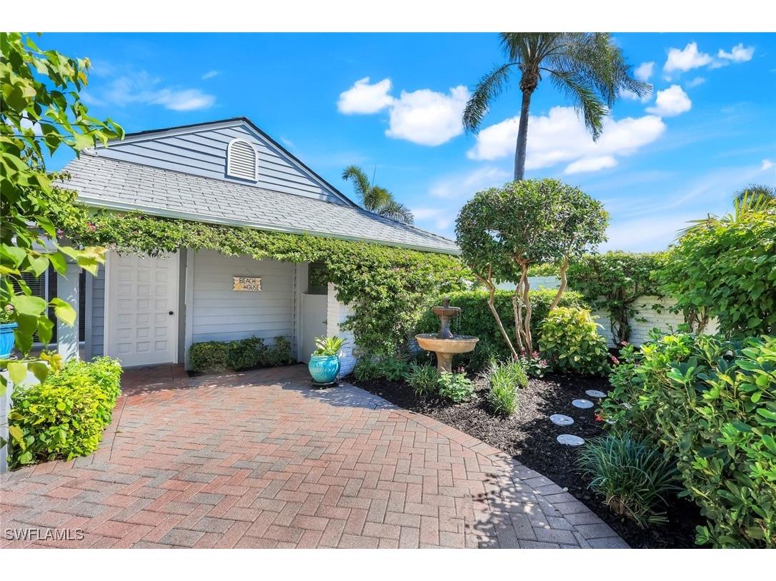 635 Bridgeway Lane Naples FL 34108 225075666 image5