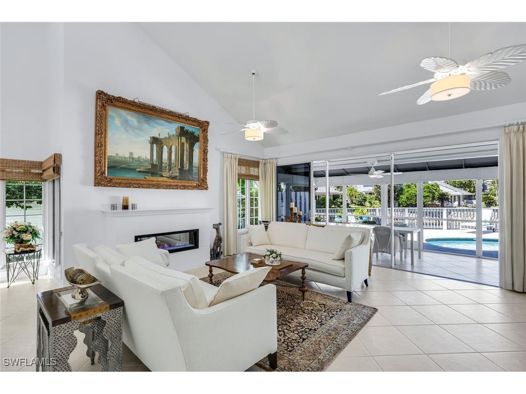 635 Bridgeway Lane Naples FL 34108 225075666 image9