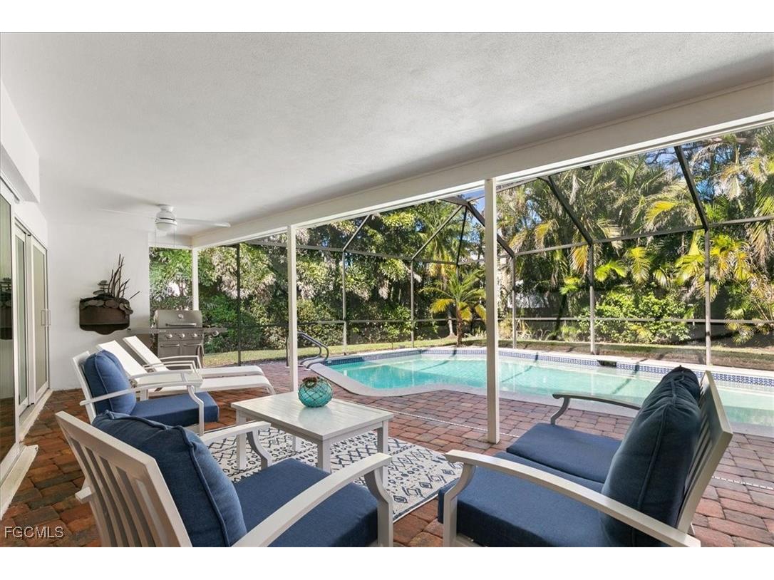 635 Fountainhead Lane Naples FL 34103 2025025260 image23