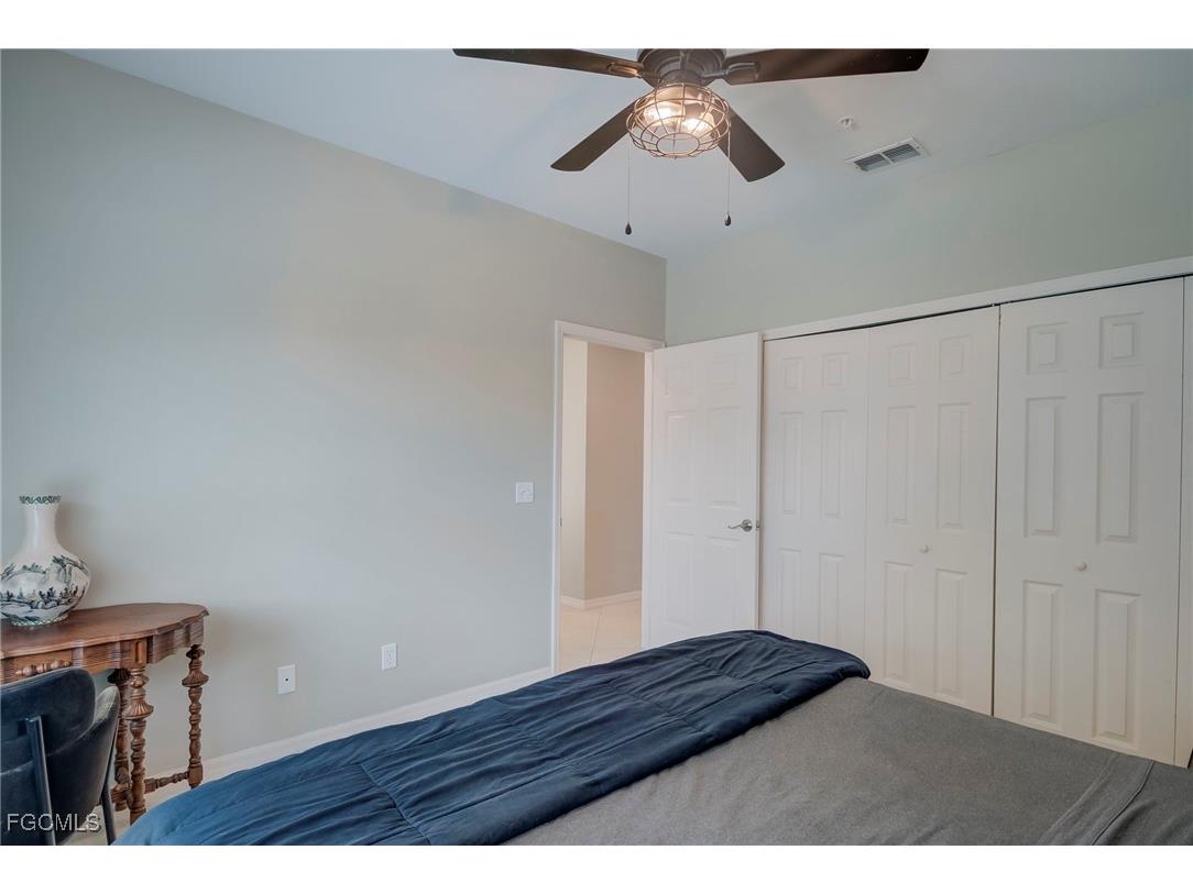 635 Mardel Court #204 Naples FL 34104 2025014664 image18