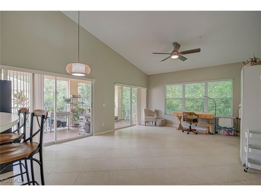 635 Mardel Court #204 Naples FL 34104 2025014664 image4