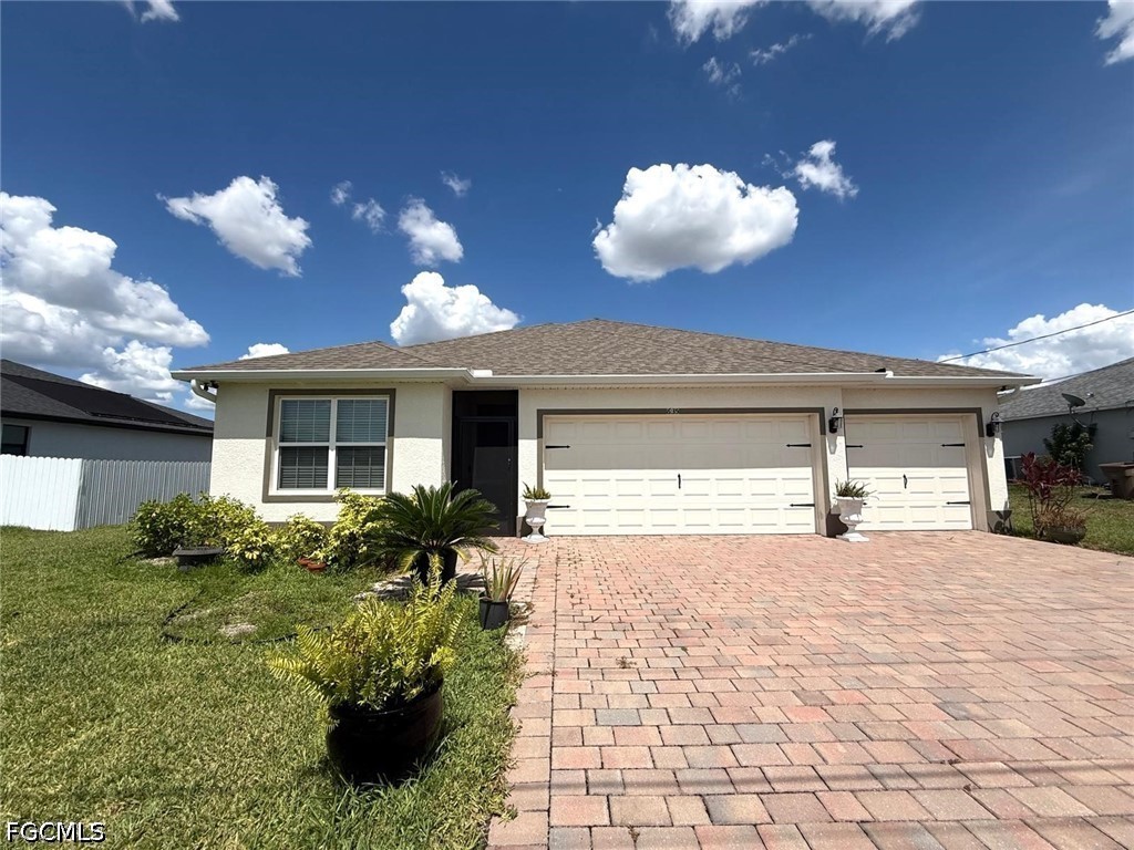 635 NE 6th Place Cape Coral FL 33909 2026023353 image1