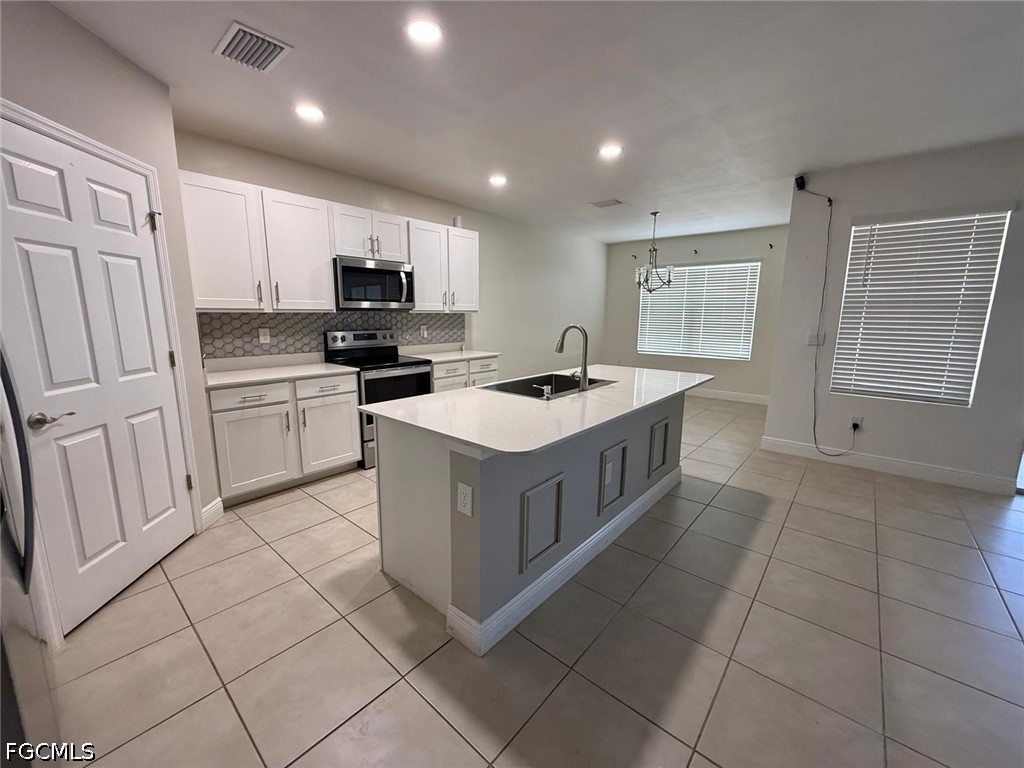 635 NE 6th Place Cape Coral FL 33909 2026023353 image3
