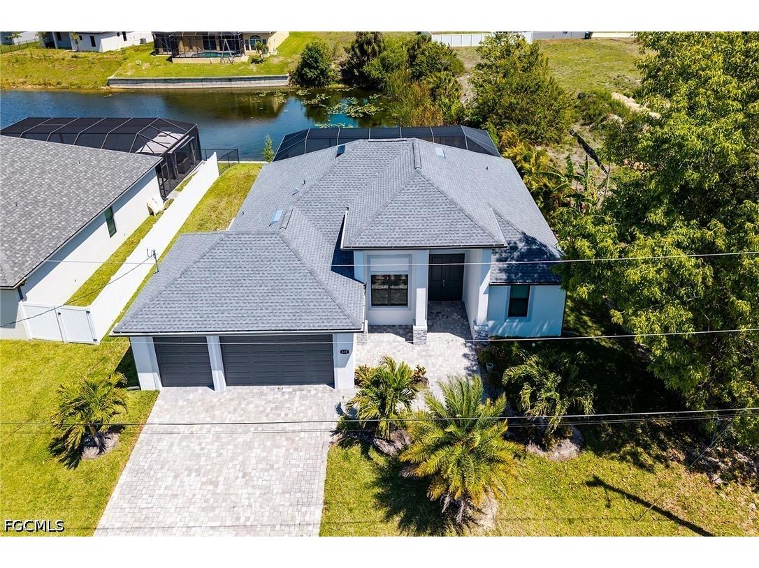 635 NE 7th Terrace Cape Coral FL 33909 2026021587 image1