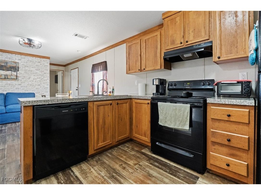 635 W Paso Fino Circle Clewiston FL 33440 2025024800 image31