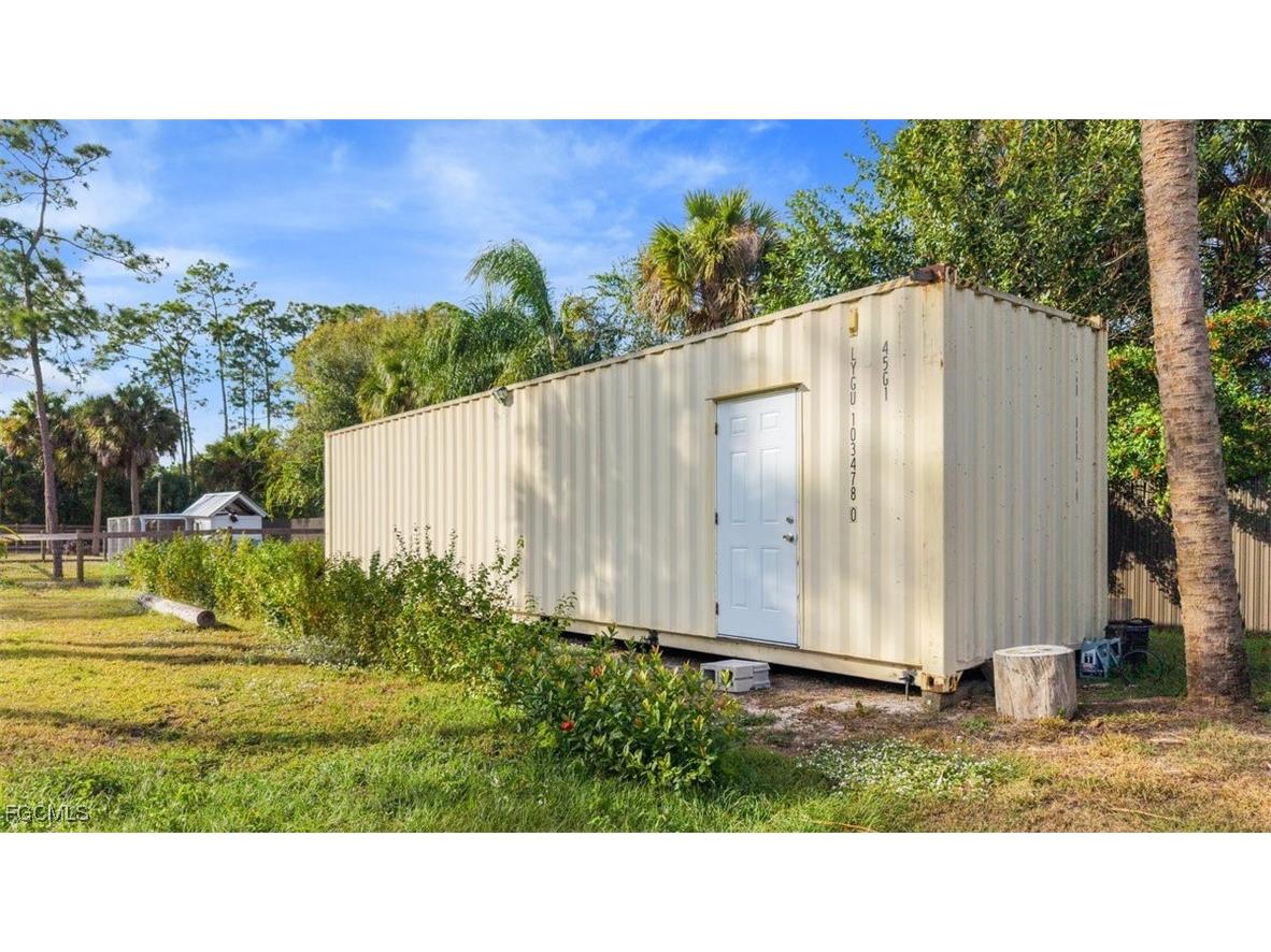 635 W Paso Fino Circle Clewiston FL 33440 2025024800 image9