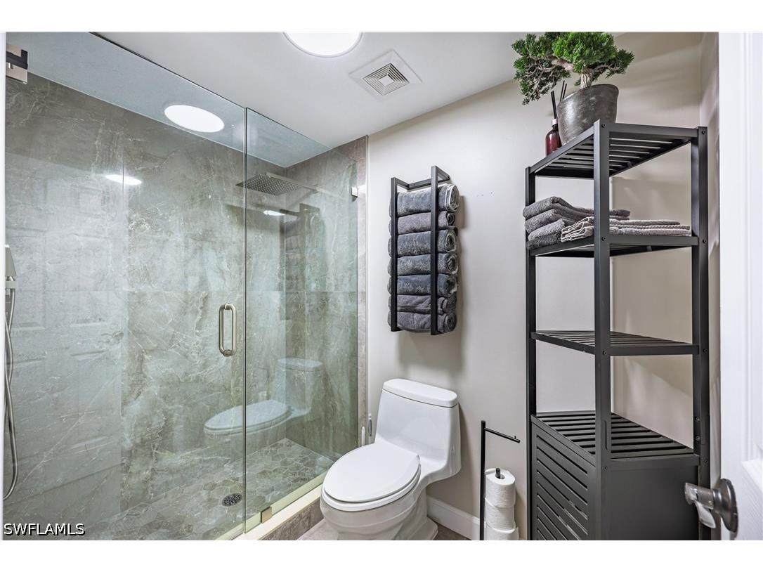 6350 Pelican Bay Boulevard #102B Naples FL 34108 226017649 image12