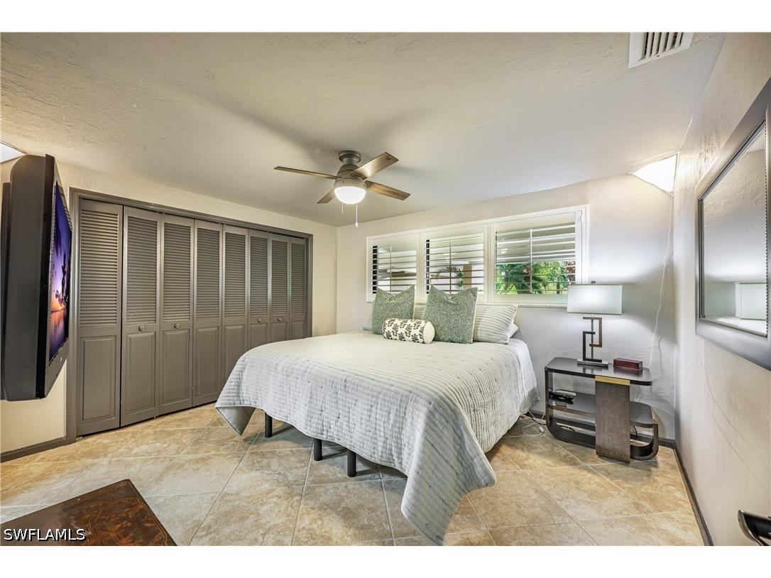6350 Pelican Bay Boulevard #102B Naples FL 34108 226017649 image20