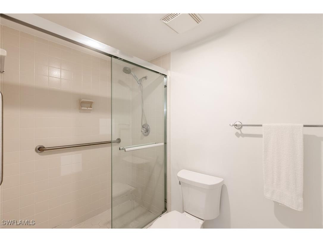 6350 Pelican Bay Boulevard #B-105 Naples FL 34108 225077728 image16