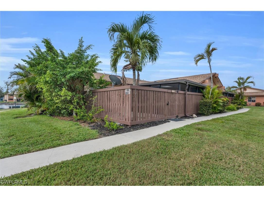 6351 Royal Woods Drive Fort Myers FL 33908 223041414 image1