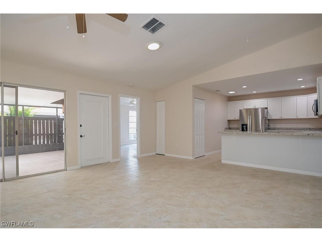 6353 Royal Woods Drive Fort Myers FL 33908 223049333 image1