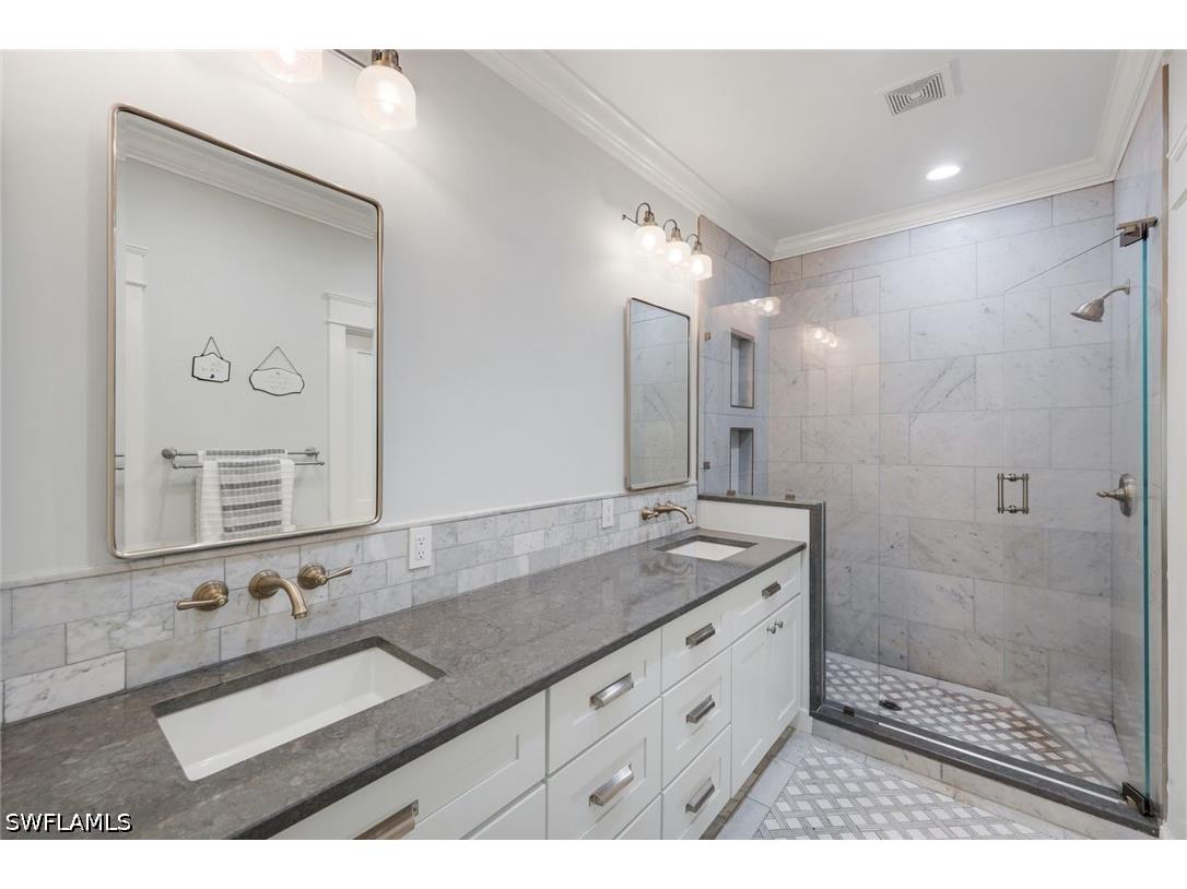 6355 Lexington Court #102 Naples FL 34110 226025426 image17