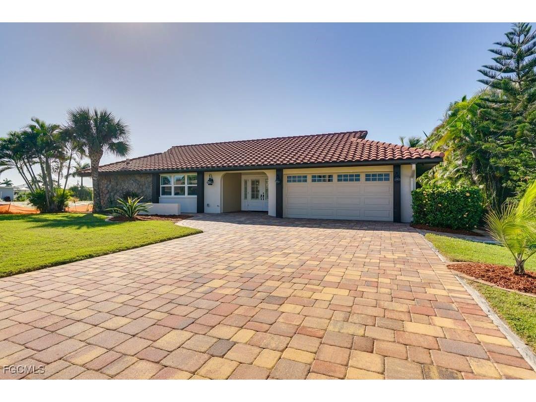 6359 Plumosa Avenue Fort Myers FL 33908 2025014093 image1
