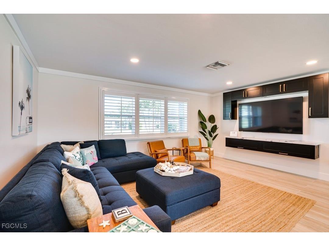 6359 Plumosa Avenue Fort Myers FL 33908 2025014093 image4