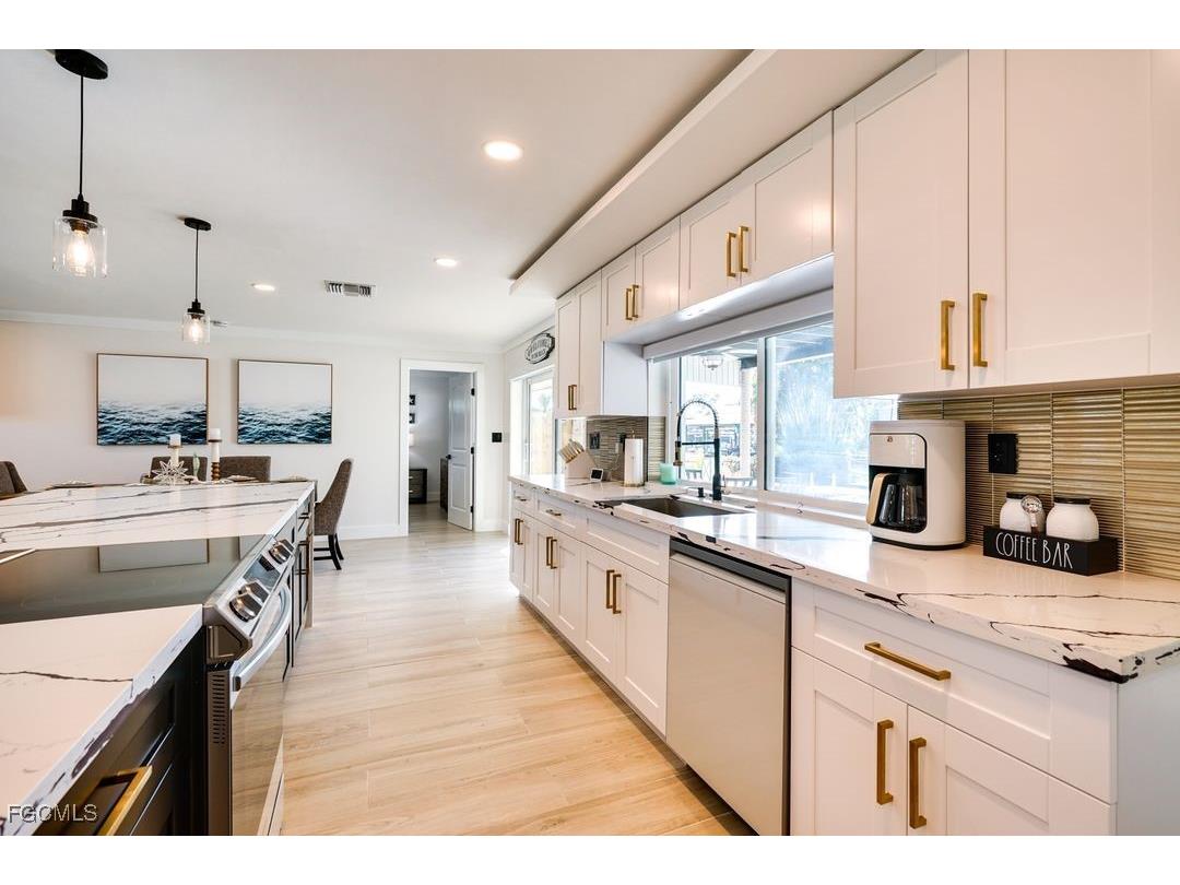 6359 Plumosa Avenue Fort Myers FL 33908 2025014093 image5