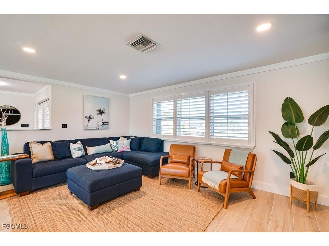 6359 Plumosa Avenue Fort Myers FL 33908 2025014093 image9