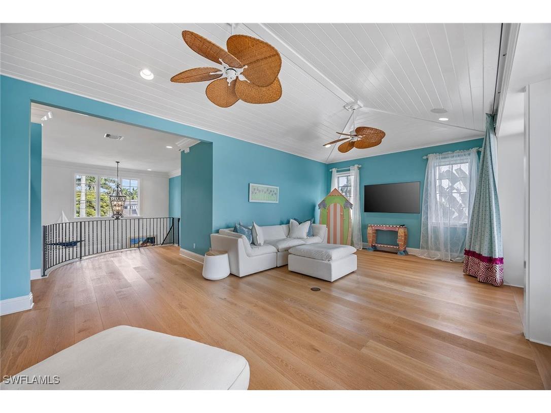 636 14th Avenue S Naples FL 34102 224085873 image18