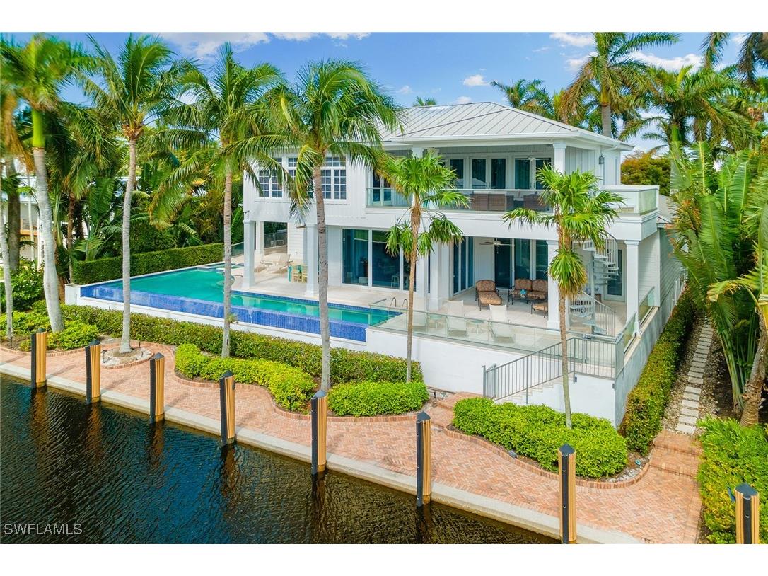 636 14th Avenue S Naples FL 34102 224085873 image2