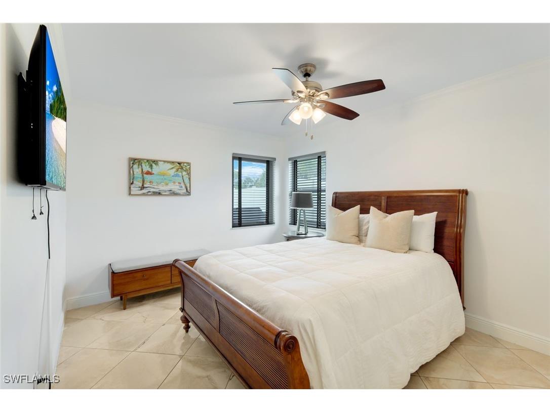 636 98th Avenue N Naples FL 34108 225054987 image12