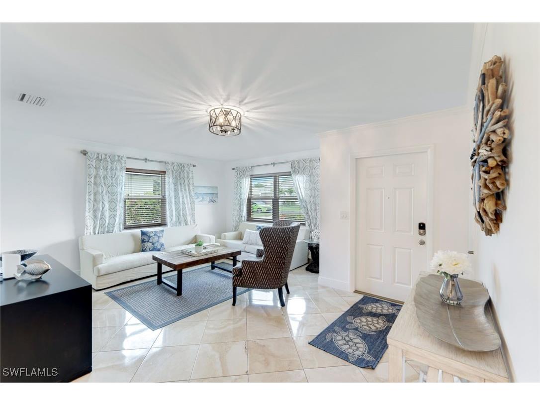 636 98th Avenue N Naples FL 34108 225054987 image3