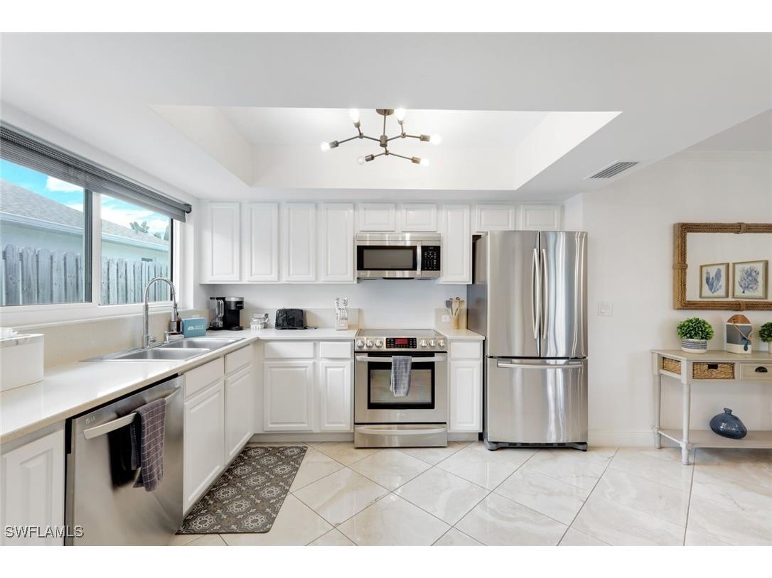 636 98th Avenue N Naples FL 34108 225054987 image6
