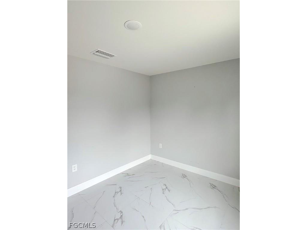 636 Eisenhower Boulevard Lehigh Acres FL 33974 2026007802 image9