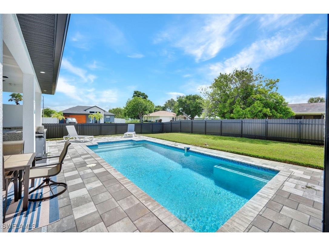 636 NE 8th Terrace Cape Coral FL 33909 225073910 image2