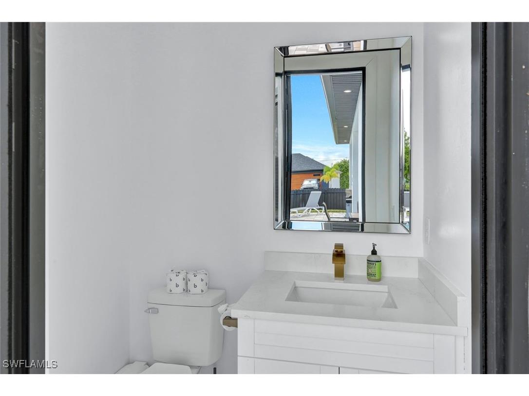 636 NE 8th Terrace Cape Coral FL 33909 225073910 image25