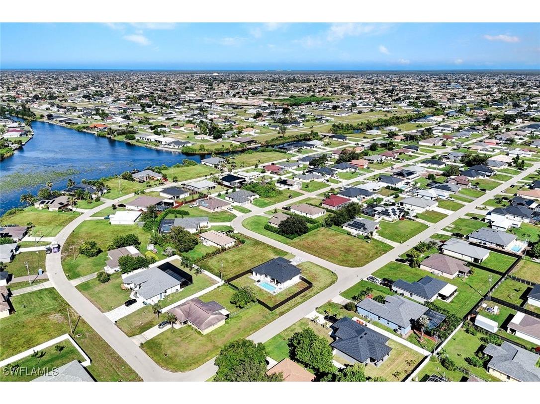 636 NE 8th Terrace Cape Coral FL 33909 225073910 image3