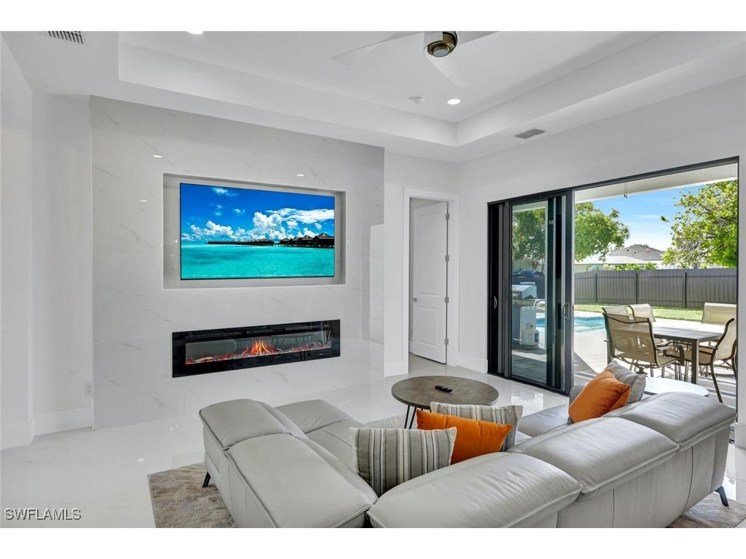 636 NE 8th Terrace Cape Coral FL 33909 225073910 image7