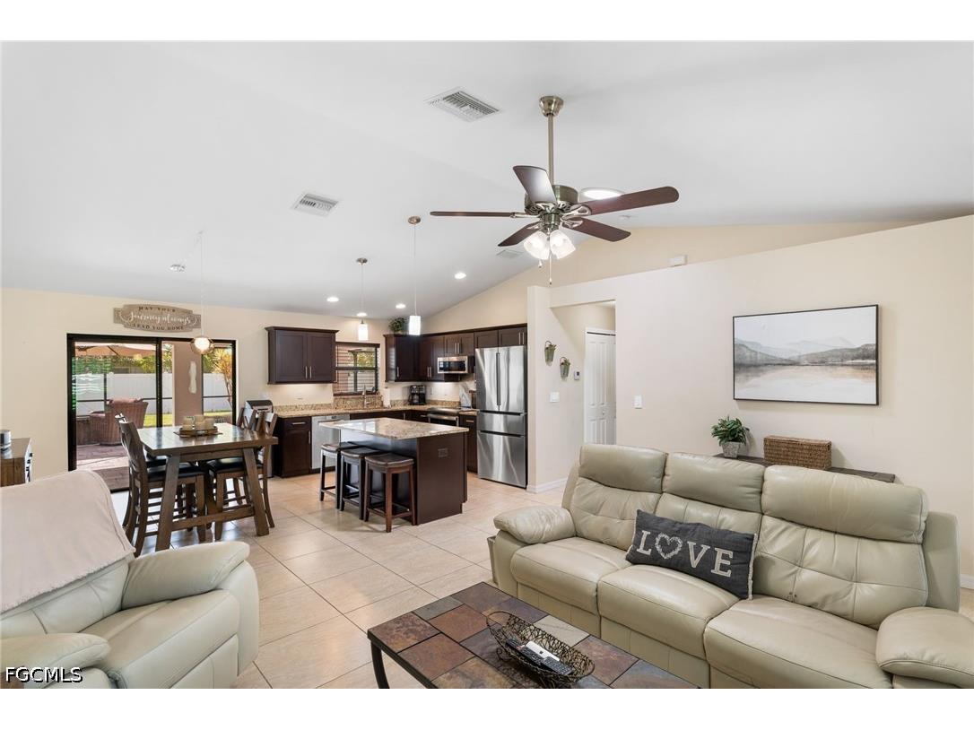 636 SE 11th Avenue Cape Coral FL 33990 2026024682 image16