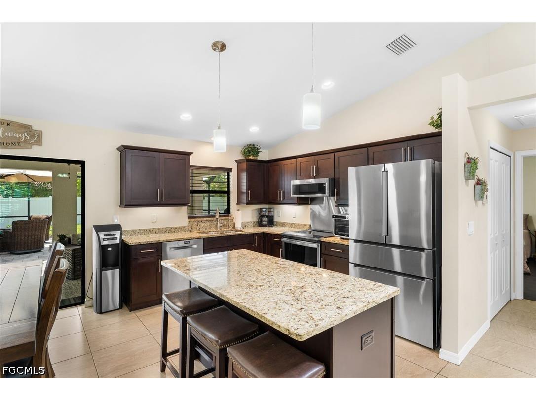 636 SE 11th Avenue Cape Coral FL 33990 2026024682 image22