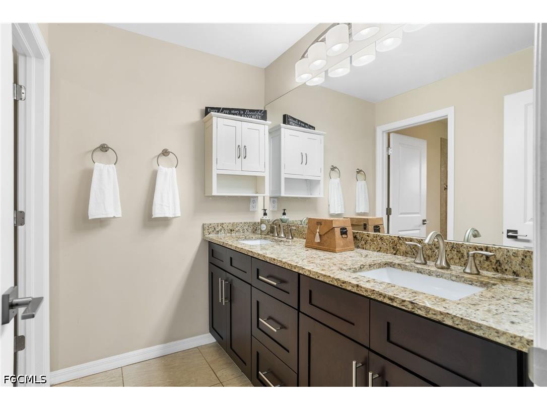 636 SE 11th Avenue Cape Coral FL 33990 2026024682 image27