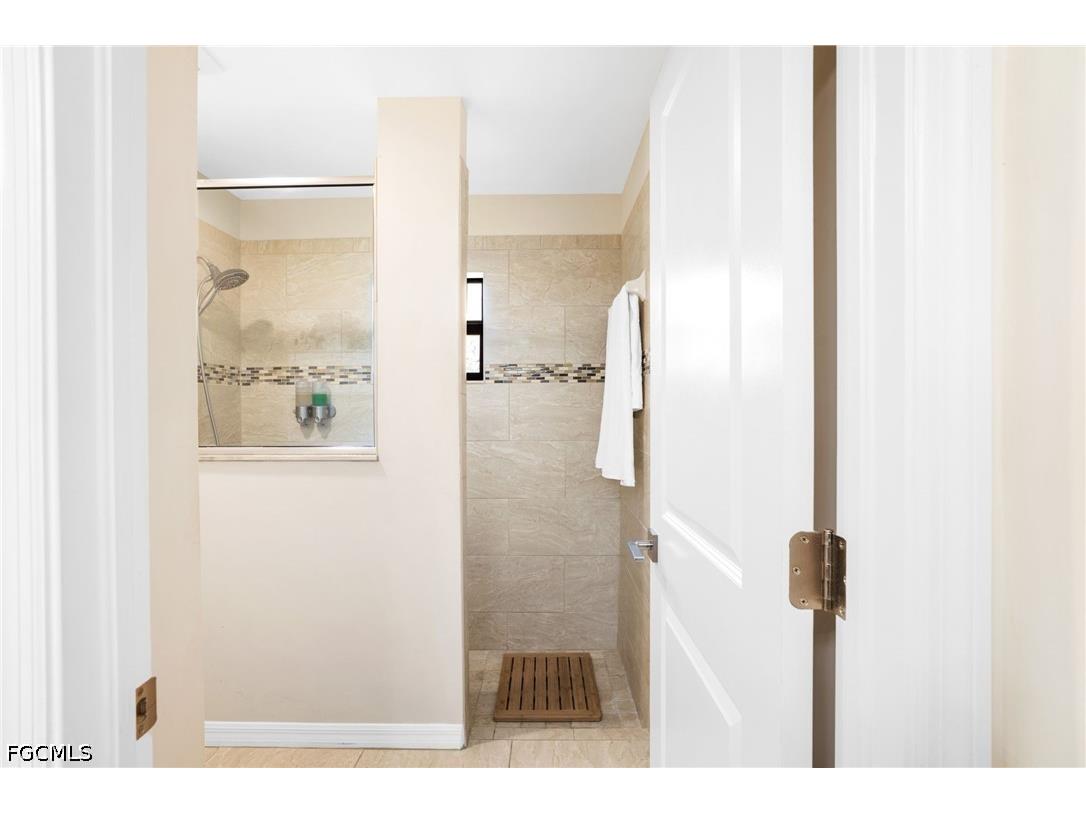 636 SE 11th Avenue Cape Coral FL 33990 2026024682 image28