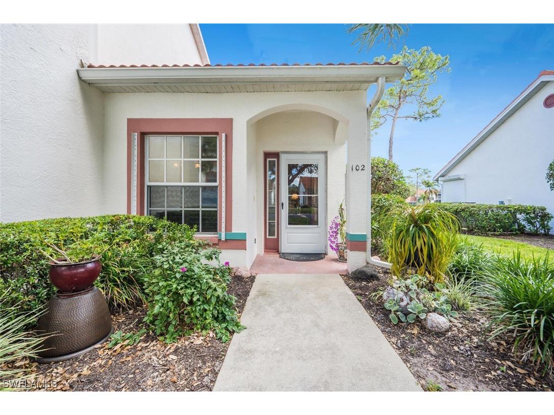 636 Windsor Square #102 Naples FL 34104 223079220 image1