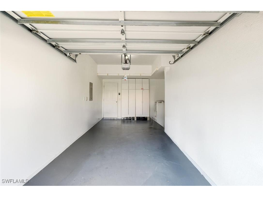 636 Windsor Square #102 Naples FL 34104 225078341 image21