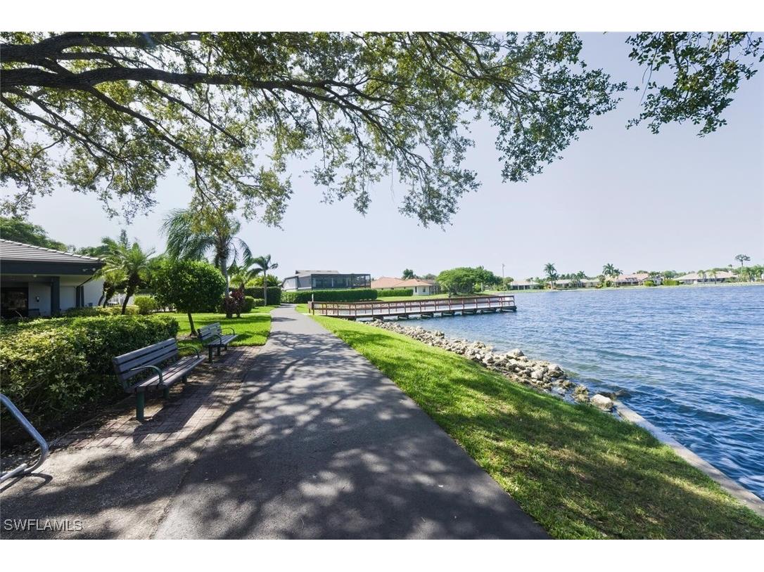 636 Windsor Square #102 Naples FL 34104 225078341 image24