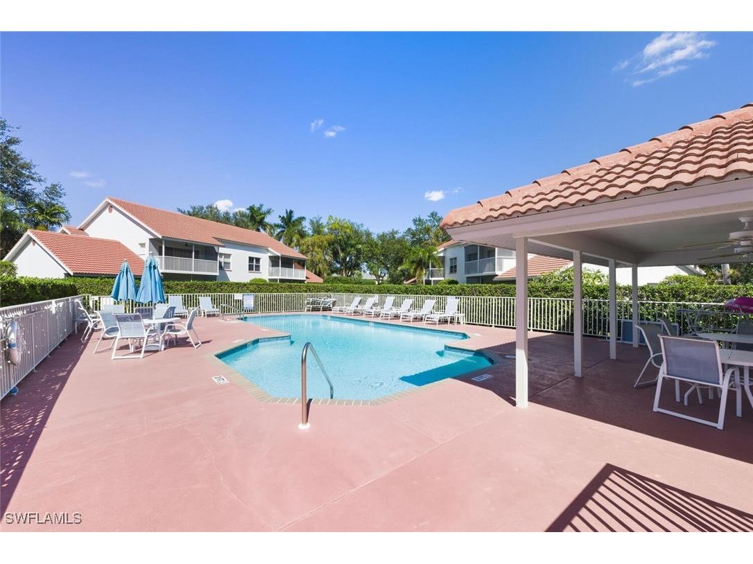 636 Windsor Square #102 Naples FL 34104 225078345 image25